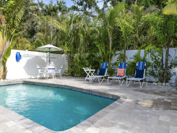 Anna Maria 3 Bedroom Vacation Duplex Sleeps 6 Private Pool Block To Beach